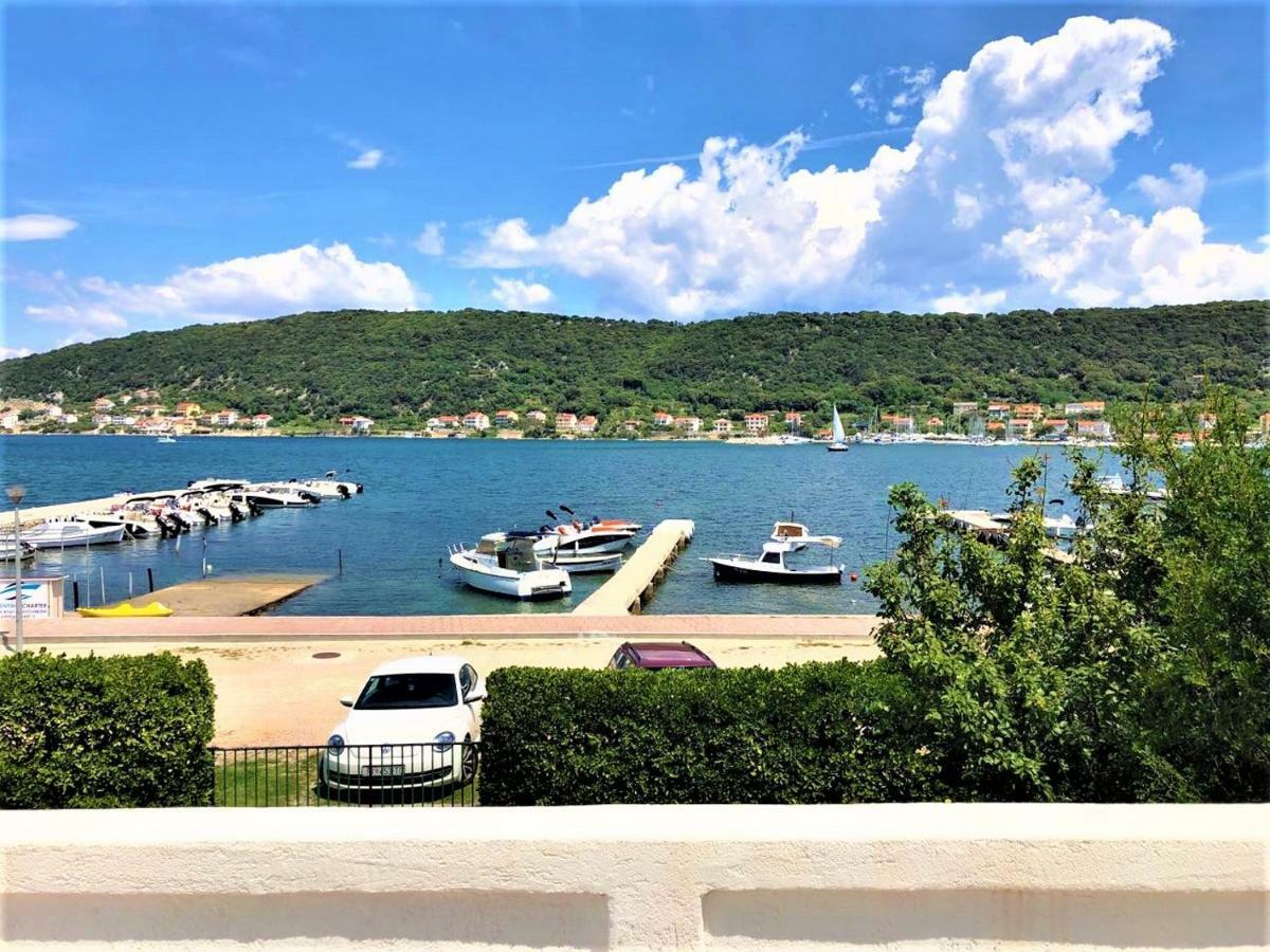 Apartments With Boat Mooring Marija Supetarska Draga Buitenkant foto